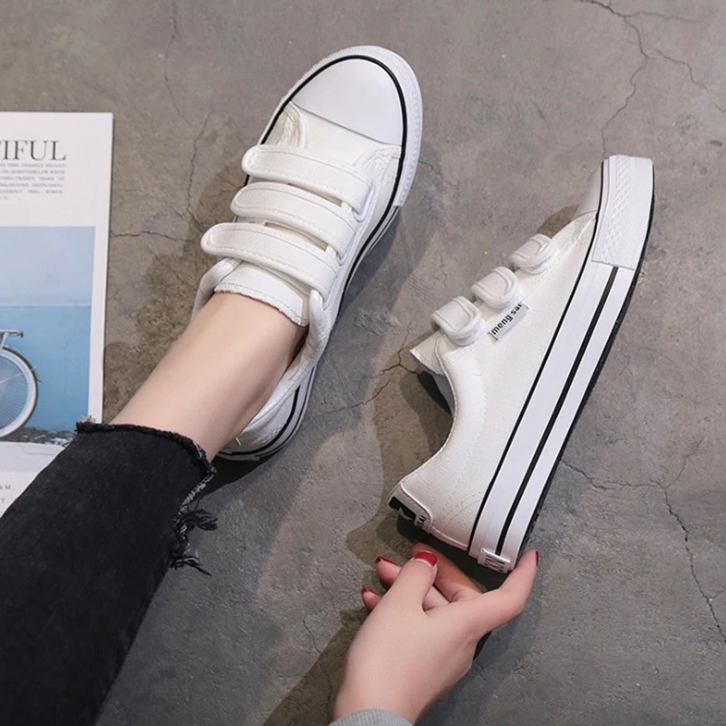 

Women Canvas Shoes 2019 Fashion Women Casual Shoes Flats Platform Spring Summer Women sneakers Breathable Black Women Shoes