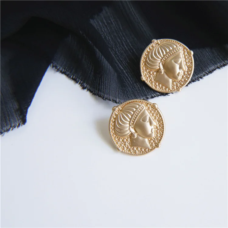 Винтажные золотые матовые серьги гвоздики Mary Portrait Coins для женщин с круглыми