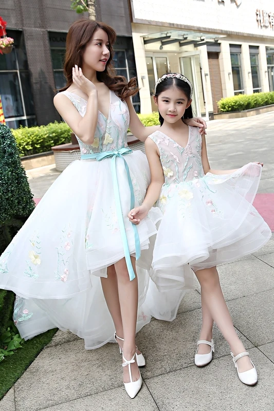 Семья подходящая друг к другу одежда мама для мамы и дочки свадебное платье для девочек rufflestutu платье юбка платье для мамы и дочки белый Цвет
