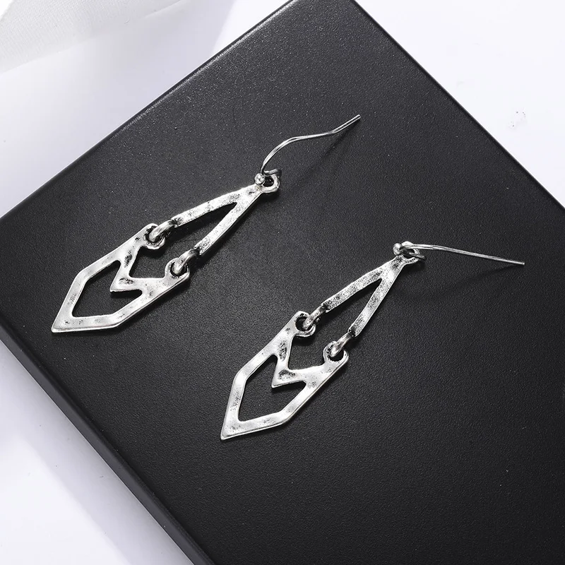 

Shineland Silber Color Drop Earrings Geometric Hollow Triangle Personality Simple Style Fashion Jewelry For Woman Party