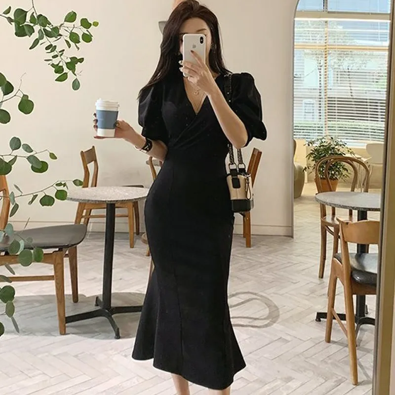 

2019 Spring Short Puff Sleeve Solid V-Neck Cloth Bodycon High Waist Mid-Calf Fishtail Sexy Party Dress