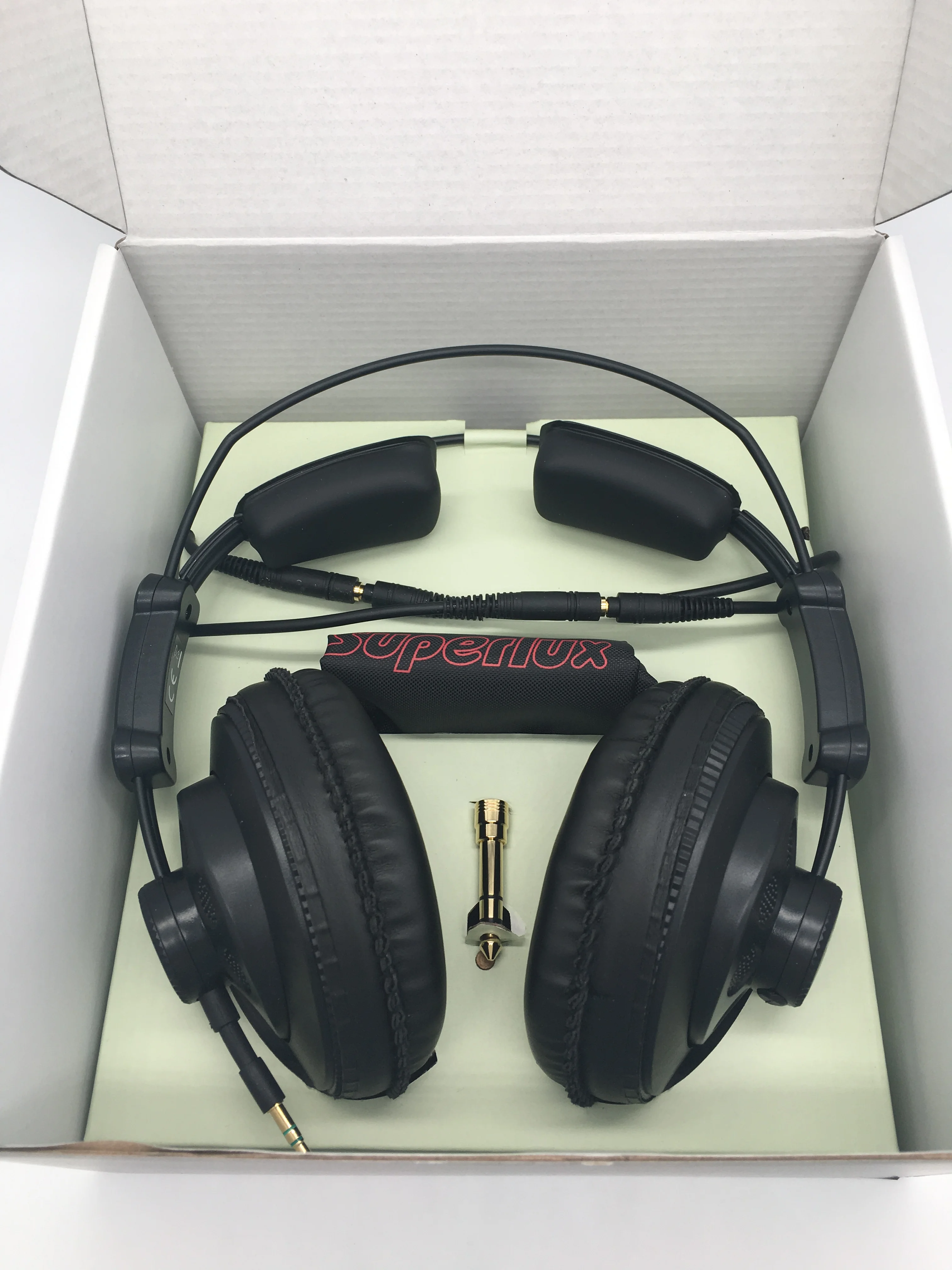 Superlux HD668B профессиональные полуоткрытые студийные стандартные динамические
