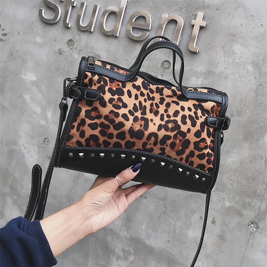 

New Bags For Women 2019 Luxury Leopard Handbag Rivet Design Handbag Crossbody Bags For Women Large Capacity Shoulder Bags