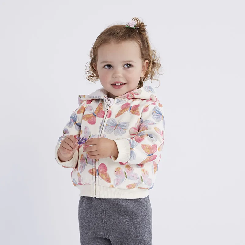 DB4136-C_0000_G01_Skylar_0166