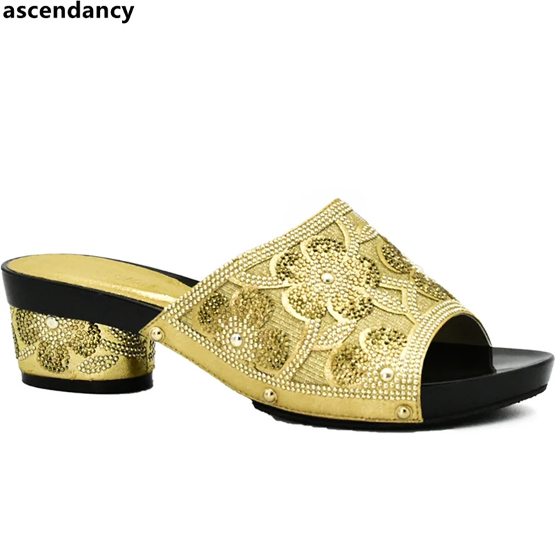 

Latest Women Elegant Pumps Ladies Wedding Shoes Decorated with Rhinestone Italian Ladies Shoes for Parties Gold Color Women Shoe