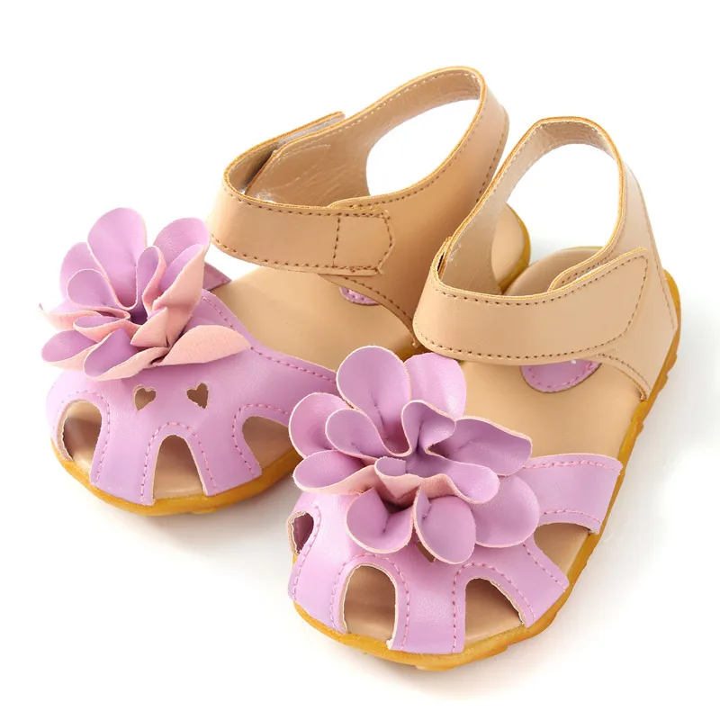 Новое поступление; Летние крутые сандалии для маленьких девочек; нескользящая обувь для маленьких детей; обувь с цветочным узором из искусственной кожи; размеры 21-30