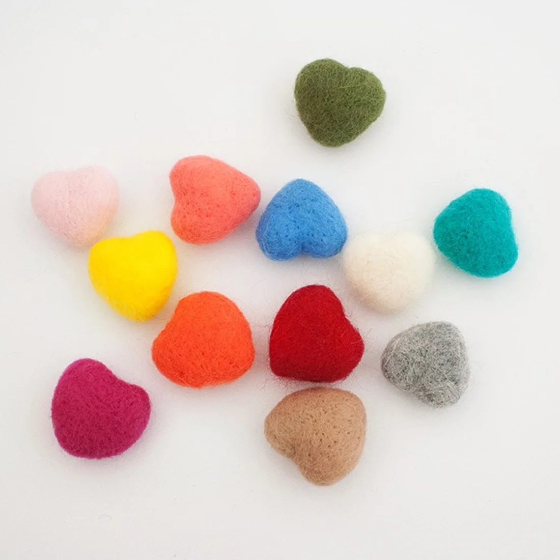 Girl Props Photography Photography of Newborns of Felt Shape of Love Props Photo Session Handmade Felt Heart Shaped Baby Girl Girl Props Photography Photography of Newborns of Felt Shape of Love Props Photo Session Handmade Felt Heart Shaped Baby Girl