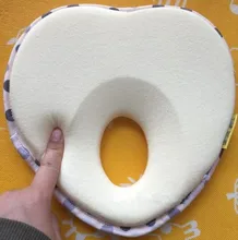 Correção Do Coração Do Bebê Travesseiro infantil Forma Criança Posicionador Sono Anti Rolo Almofada Cabeça Travesseiro Plana Proteção de Newborn Bebe
