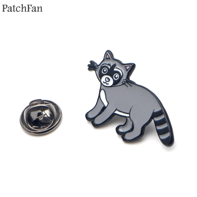 

Patchfan Procyon lotor bear Metal Zinc Enamel pins Trendy medal backpack shirt clothes bag brooches badges for men women A1850