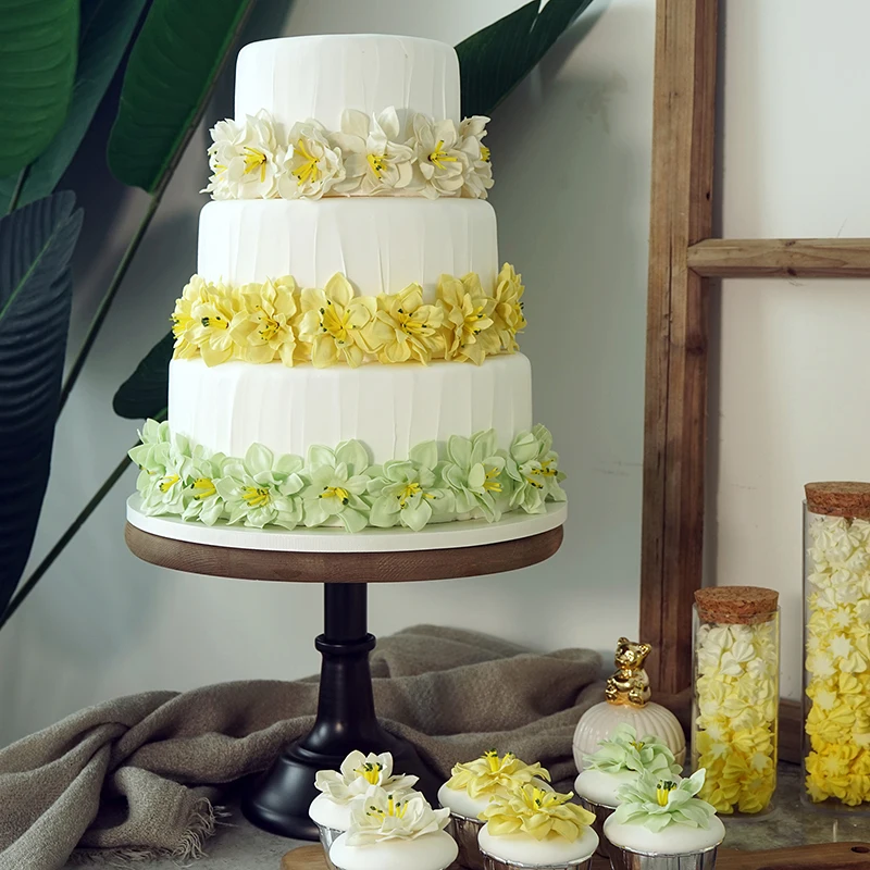 

Three-layer simulation cake Wedding dessert fake cake Window decoration high simulation cake model