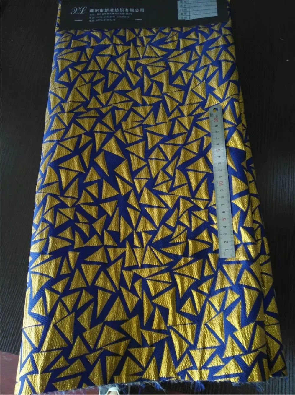 Золотая трехмерная из жаккардовой парчи накрахмаленная Ткань Цветы Жаккардовая Ткань Итальянская модная ткань для пэтчворка DGH06