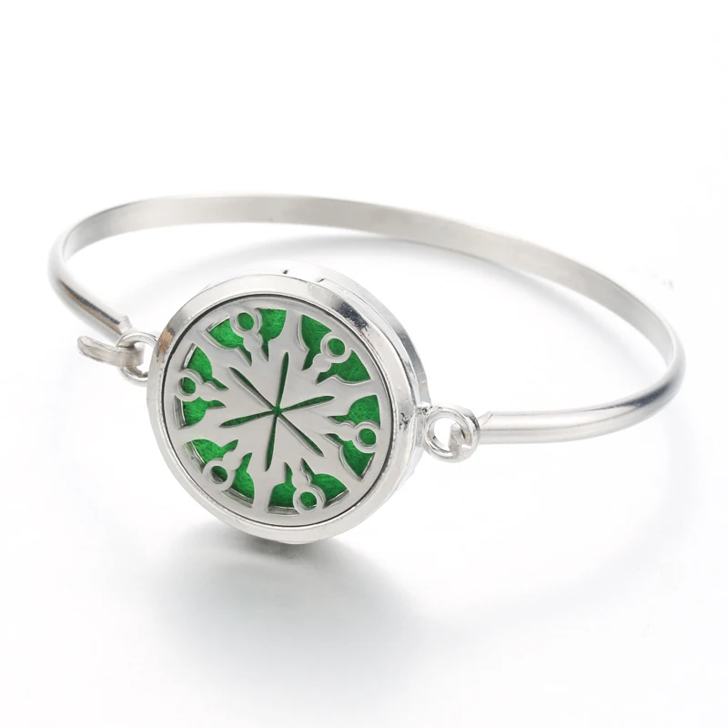 Aromatherapy Diffuser Locket Bracelet Christmas snowflake Stainless Steel Bangle Magnetic Randomly Send 1pcs Oil Pads as Gift | Украшения и
