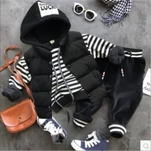 ; сезон осень-зима; комплект детской одежды для маленьких мальчиков; комплекты одежды для мальчиков; утепленное платье-жилет+ плюс трикотажная кофта на молнии с капюшоном+ плюшевые штаны 3 шт./компл. комплект детской одежды