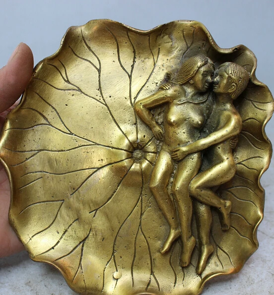 

JP S0114 16CM Folk Chinese Brass Nude Beauty Belle Man In Lotus Leaf Statue Plate Ashtray