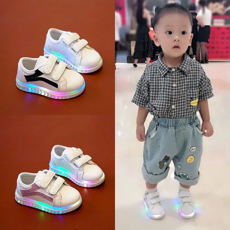 

Kids Shoes With Lights 2019 New Spring Autumn Toddler Boys Glowing Sneakers Children Sports Shoes for Baby Girls Led Sneaker