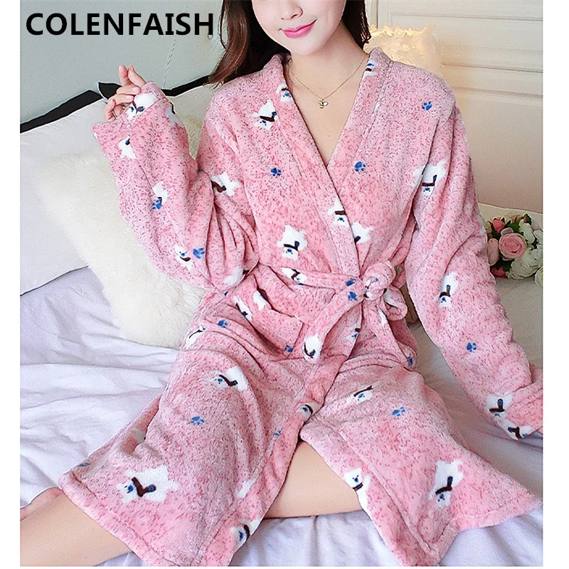 

Cartoon Lovely 2018 Thicken Nightgowns Winter Bathrobe Women Pajamas Bath Flannel Warm Robe Sleepwear Womens Robes Coral Velvet
