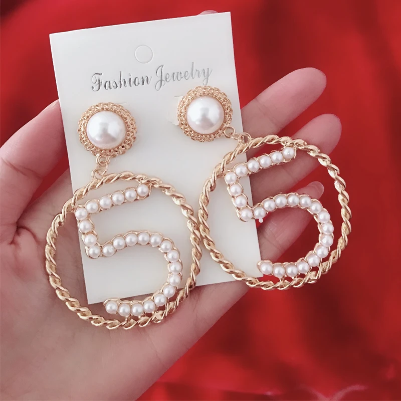 

Luxury Design Stud Earring for Women Pearl NO5 Famous Statement Earring High Quality Jewelry Gift for Love Girlfriend