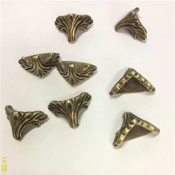 

Corner Protectors Bronze Tone,Case Box Corners For Furniture Decoration ,19x11mm,30Pcs