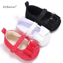 Мягкая детская обувь; вязаные крючком детские пинетки для девочек; обувь с бантиком-бабочкой; обувь для малышей 0-18 месяцев; Первые ходунки