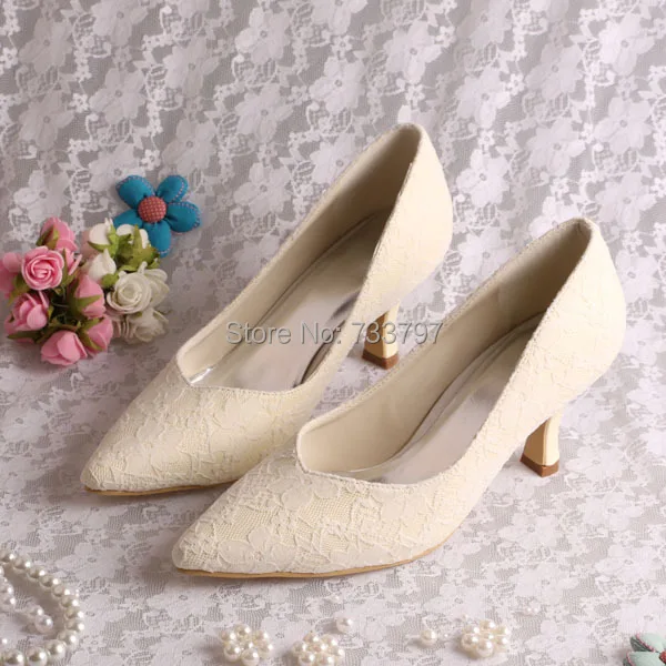 Wedopusエレガントレディースドレスシューズ低ヒールとんがりつま先レースの結婚式の