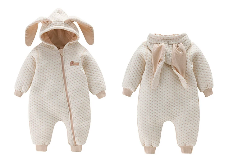 3642073933_16975851512