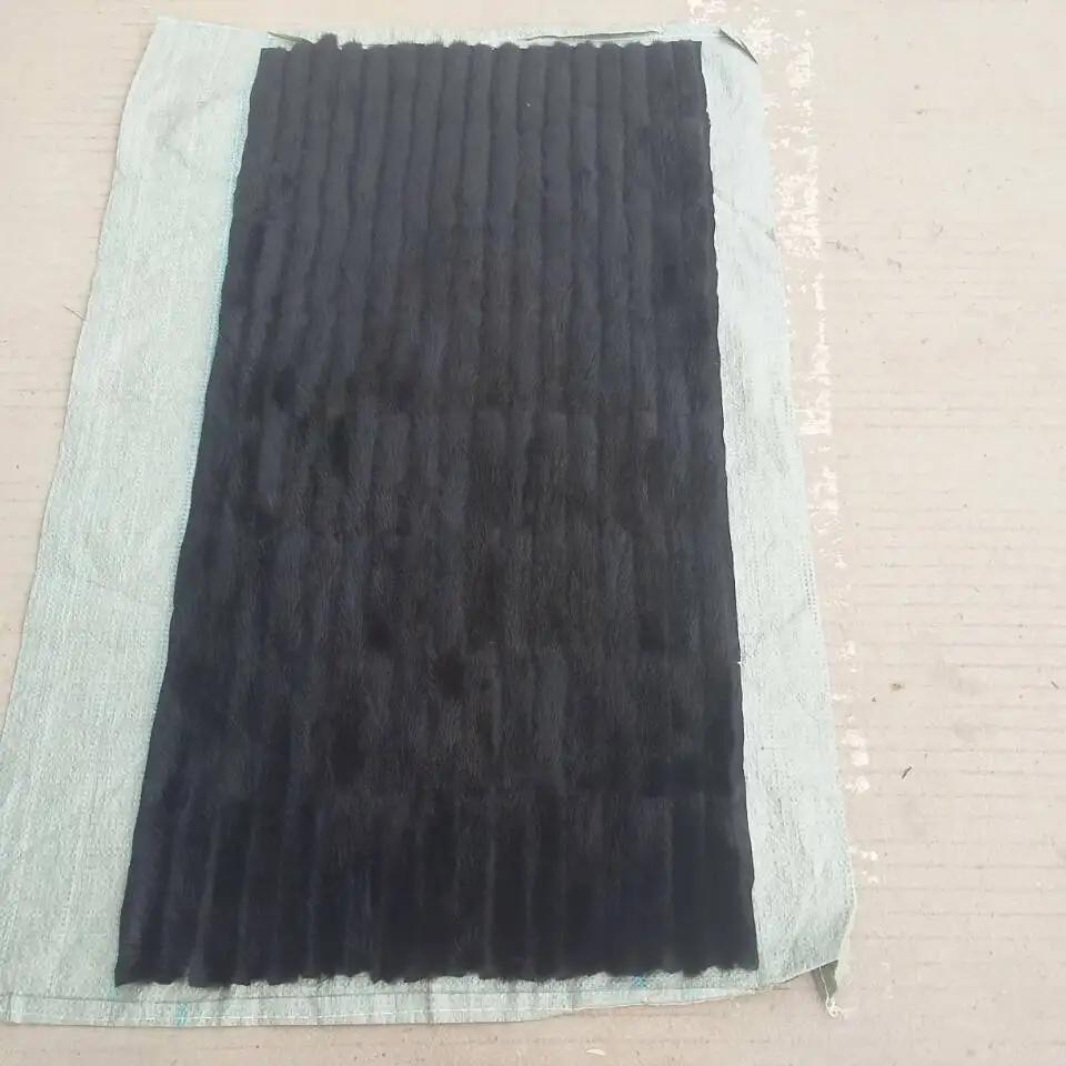 

Import mink tail fur good quality natural black blankets/real fur rug plate