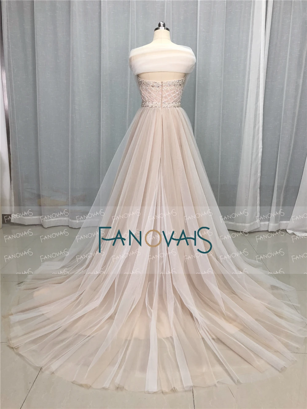 Элегантные свадебные платья, свадебное платье цвета шампанского с открытыми плечами, топ из тюля с бисером и кристаллами Vetsido de Novia WN10
