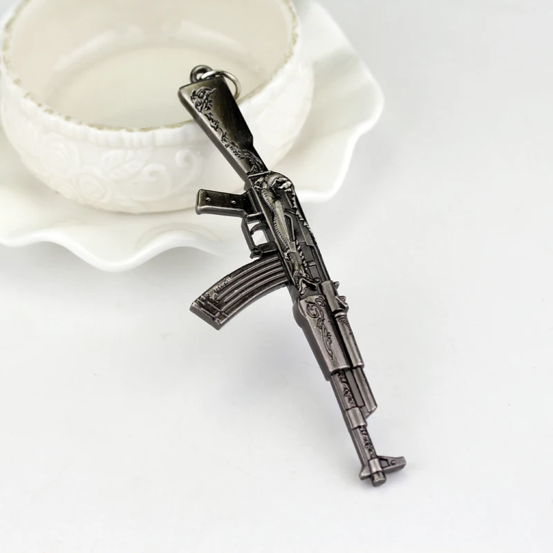 AK47 Мода крест огонь CF классная классическая модель оружия Цинк Подвеска из легированной стали брелок в коробке лучший подарок