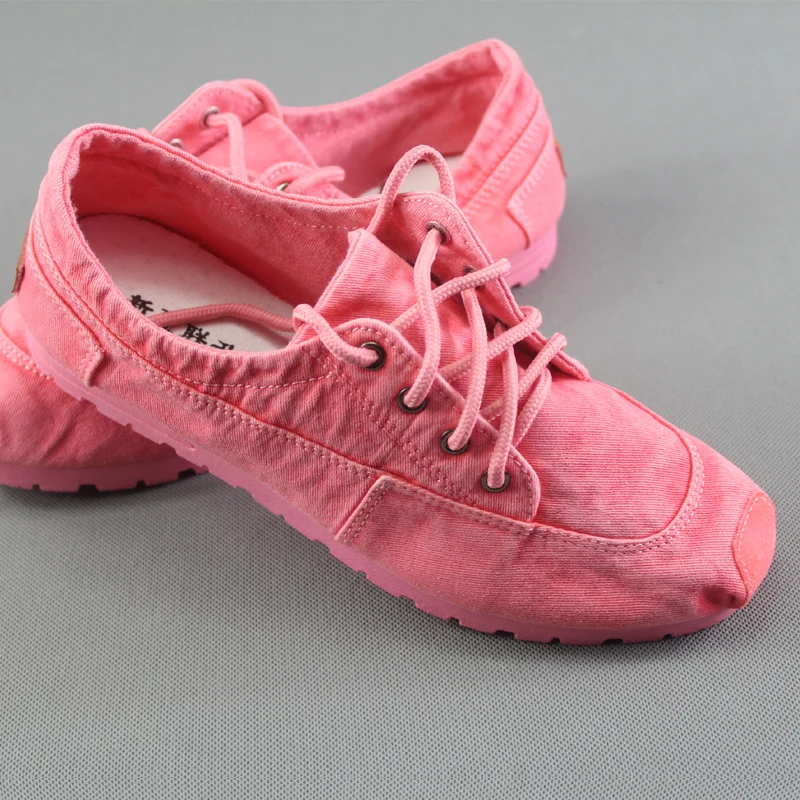 

2019 Summer New Style Women's Singles Shoes Old Beijing Cloth Shoes Denim Canvas Shoes +Pure hand embroidered insole