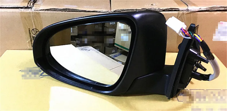 1213ToyotaCamrydetail4