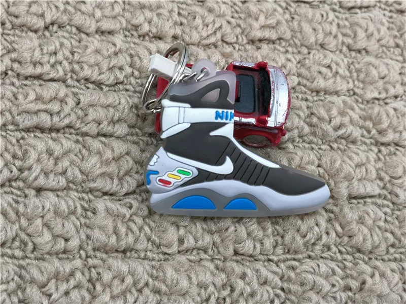 

Mini Silicone Back To The Future II Glow In The Dark Air Mag Keychain Kids Key Rings Sneaker Key Holder Jordan Shoes Key Chain
