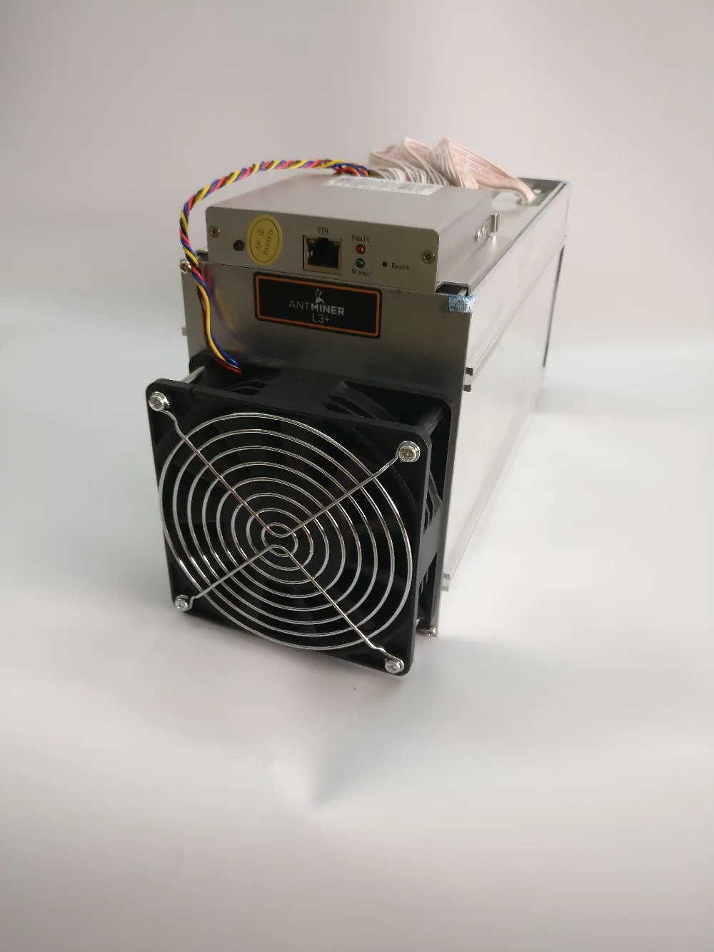 ANTMINER L3+ LTC 504 м(без psu) scrypt шахтерная машина LTC шахтерная машина 504 м 800 Вт на стене лучше чем ANTMINER l3.от битмайнер