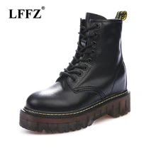 Ботинки в байкерском стиле на массивном каблуке; женские осенние модные кожаные ботинки, визуально увеличивающие рост; женская обувь; Размеры 35-40; ST326