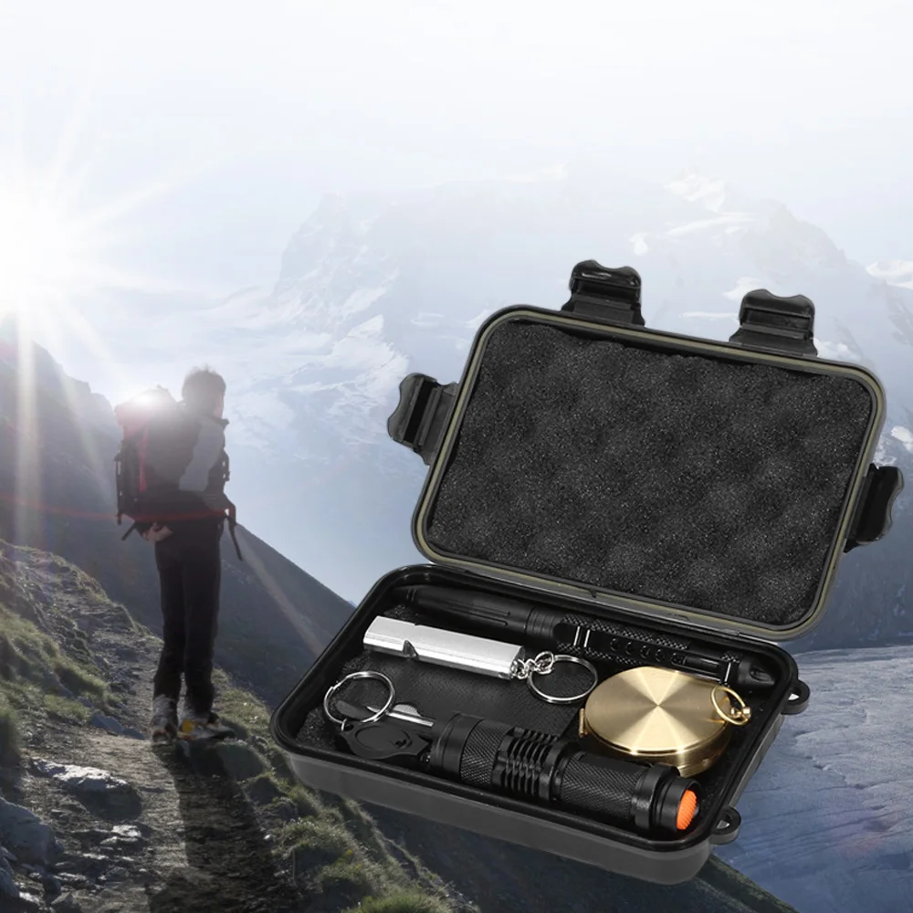 

7 in 1 Multifunctional Emergency Survival Kit Outdoor SOS Equipment Tool for Traveling Hiking Camping Climbing Hunting