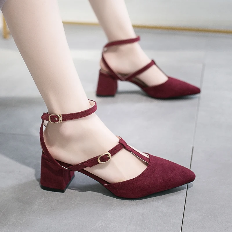 

2019 New Fashion Women Dress Flock Med Heels Sandals Closed Toe Buckle Leisure Square Heels banquet Prom Shoes Women Solid Shoes