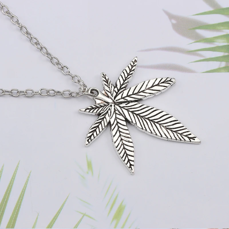 Hip Hop Tree Leaf Necklace For Women Men Small Weed Herb Maple Leaf Pendants Necklaces Unisex Plant Jewelry Dropshipping Collar