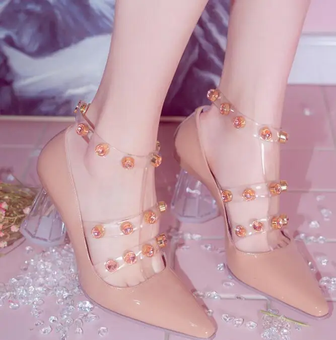 

Carpaton Transparent Thick Heels Woman Shos Pointed Toe Crystal Embellished T-strap High Heels Patent Leather Girls Party Shoes