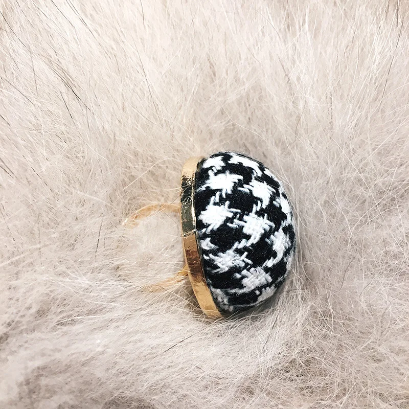 Thousand Birds Lattice Pattern Coarse Cloth Rings For Women Adjustable Opening Women Rings Exaggerated Personality Charm Trinket