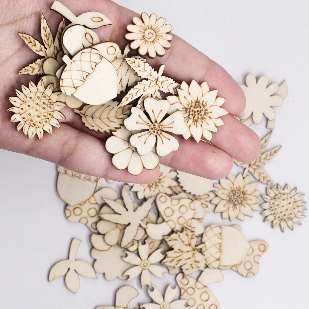 12 x Floral Heart Wooden Craft Pegs Embellishments Blossom