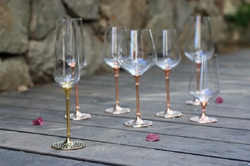 Горячей продажи прозрачного хрусталя 200 мл питьевой бокалы с розовое золото металлический стержень