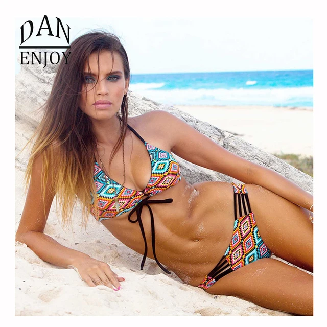 2018 Brazilian Biquine Womens Sexy Beach Painting Bikinis Set Retro Sex Bath Bikini Swimwear Female Tops 2018 Brazilian Biquine Womens Sexy Beach Painting Bikinis Set Retro Sex Bath Bikini Swimwear Female Tops