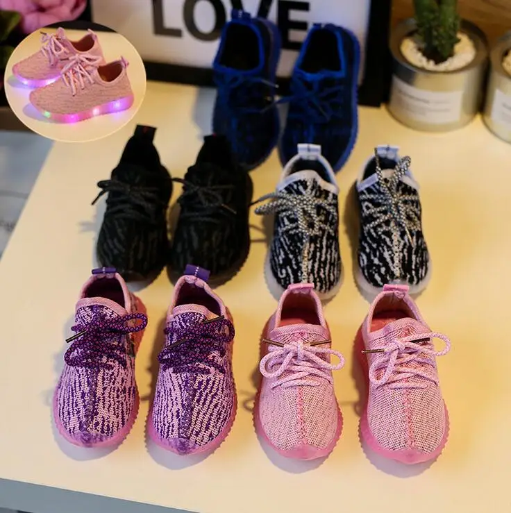 2017 Children casual Fashion Boys Girls flyknit shoes gir boy Shoes Sport Running Shoes LED Light