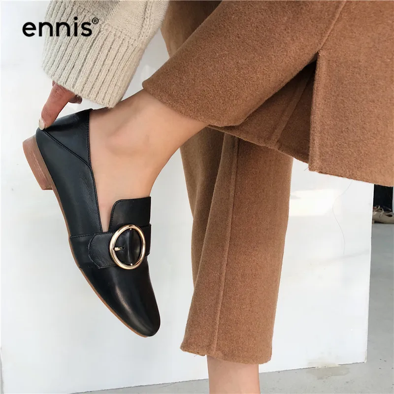 ENNIS/; женская обувь; кожаные лоферы на плоской подошве; повседневная обувь с круглым носком; обувь из натуральной кожи на плоской подошве с пряжкой; цвет черный, бежевый; C907