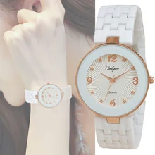 Onlyou Marque Blanc En Céramique Montres À Quartz Femmes Hommes Mode Casual Montres Dames Résistant À L’eau Amoureux Montre Horloge 8851