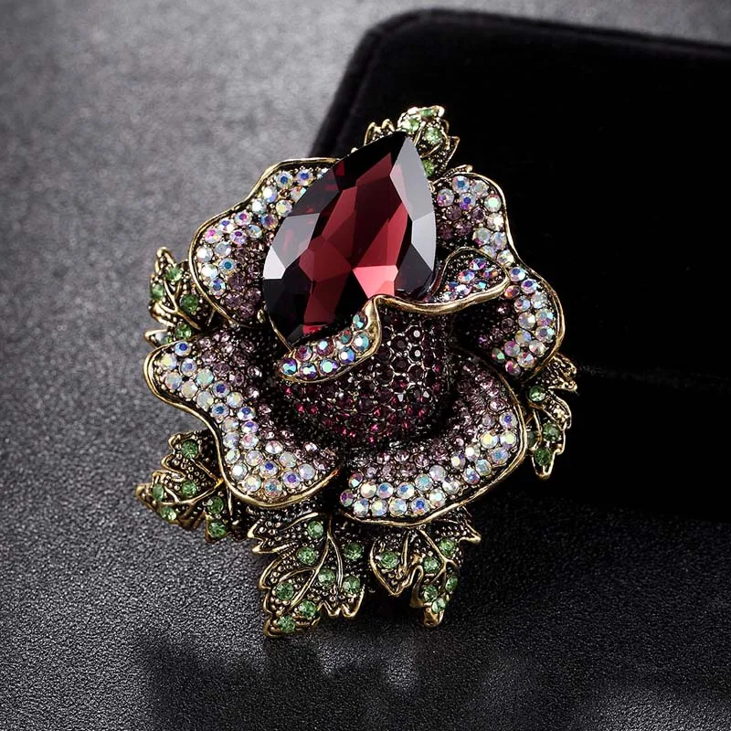 Sweet Romance Antique Style Cameo and Roses Vintage Brooch