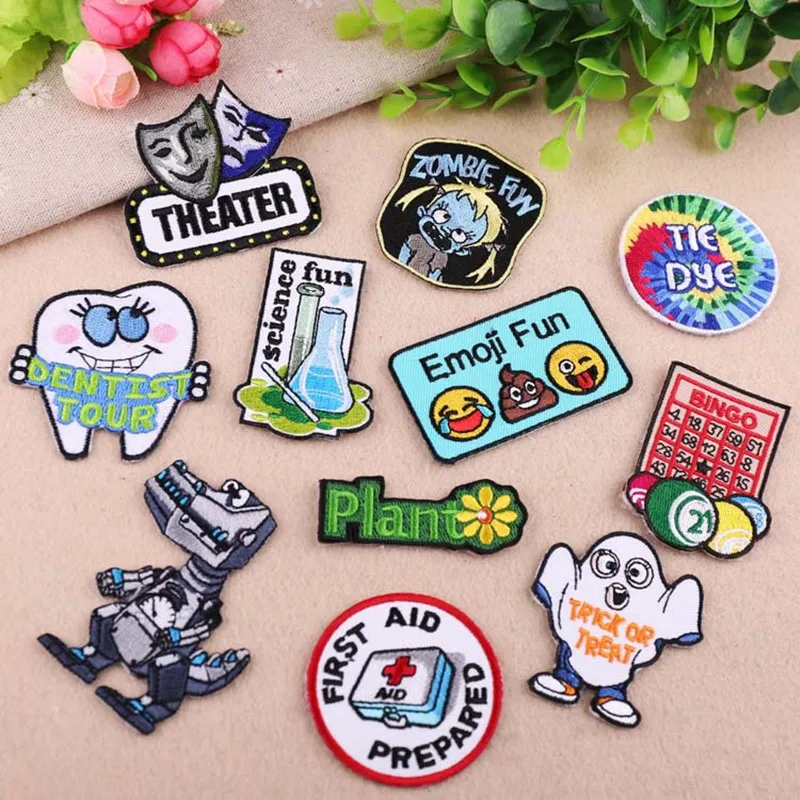 

1pcs/lot Embroidered Patches Iron On Funny English Word Appliqued Diy Stickers Handmade Sewing Patchwork Motif Badge Logo
