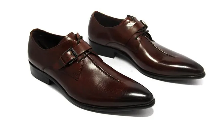 Модная обувь в британском стиле на не сужающемся книзу массивном каблуке простые кожаные мужские деловые мужские туфли с пряжкой на ремешке с острым носком