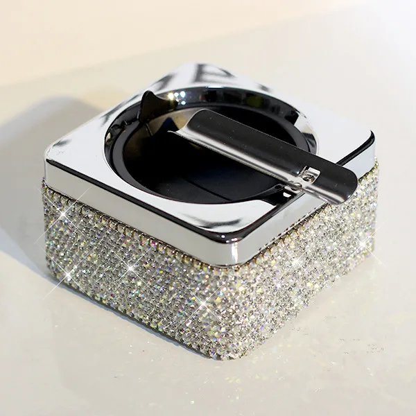 

Luxury Diamond Pasted Car Cigarette Ashtray White Crystal Home Office Use Ashtray for Women Gift