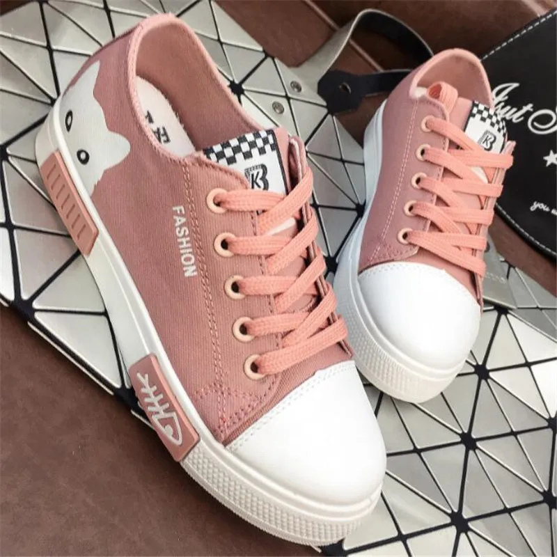 

Small white shoes female spring and autumn 2018 new wild lace flat female student canvas shoes autumn flat shoes women
