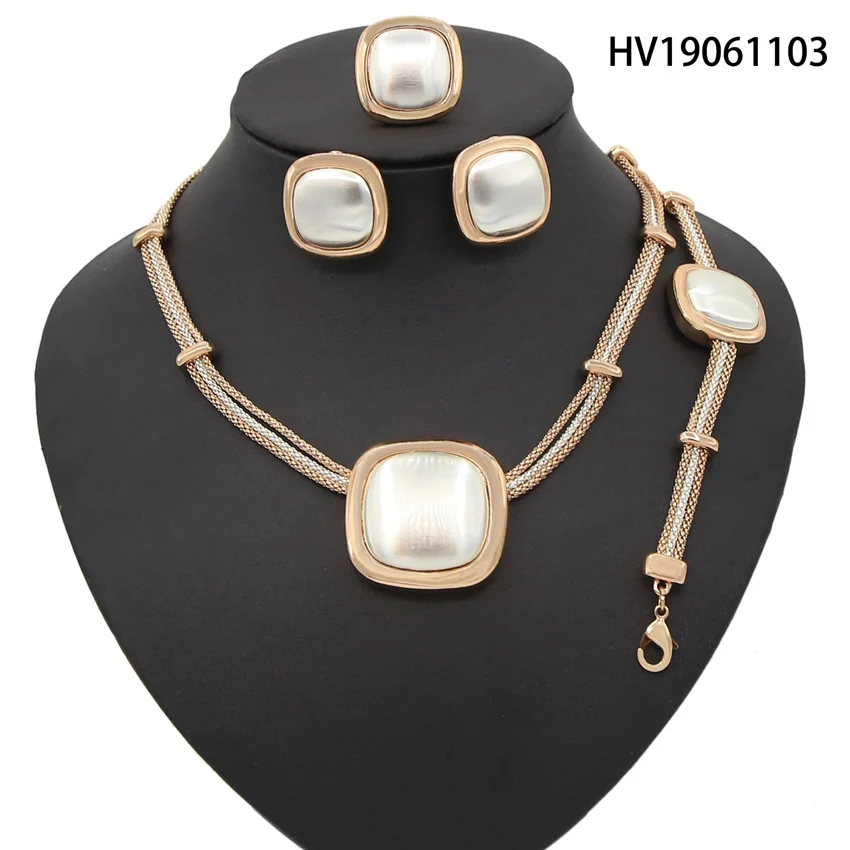 

Yulaili New Gold and Silver Color Square Necklace Bracelet Earrings Ring Dubai Gold Jewelry Set Suitable for Girls' Party Gifts